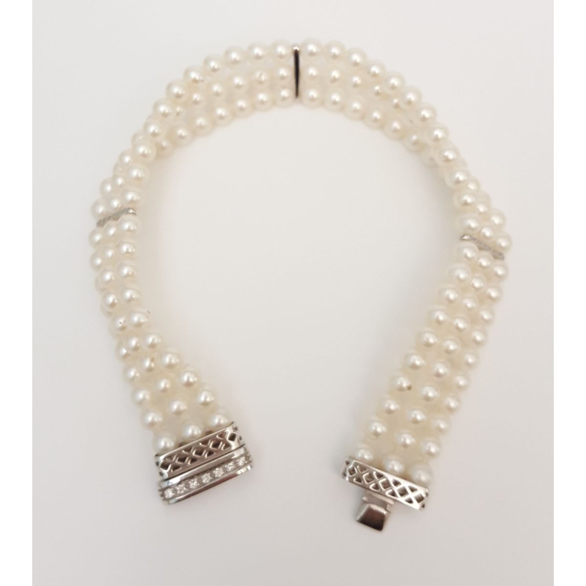 Bracciale di Perle Yukiko BR94 con Chiusura in Oro Bianco e Diamanti